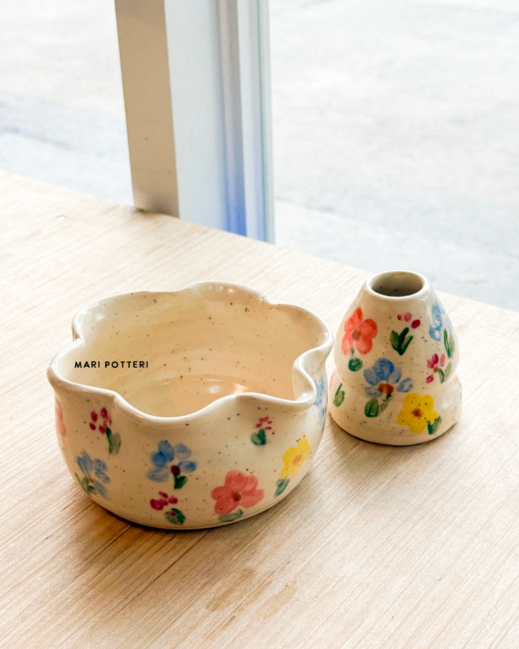MARI POTTERI FLORAL MEADOW MATCHARI (matcha bowl) & chasen holder set