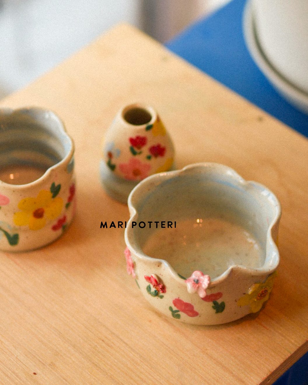 MARI POTTERI SIGNATURE WILDFLOWER GARDEN ( matchari , tumbler & chasen holder )