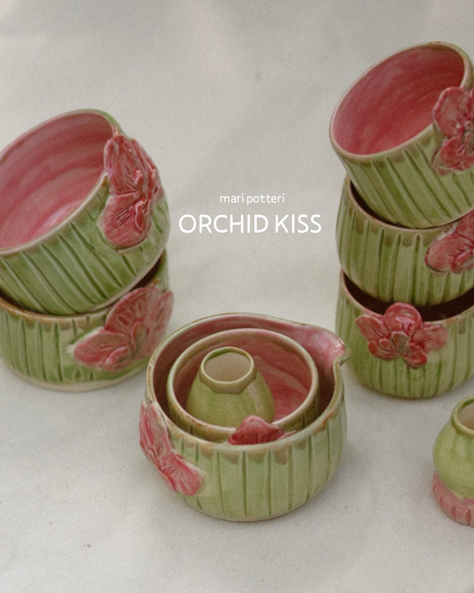 MARI POTTERI ORCHID KISS MATCHARI