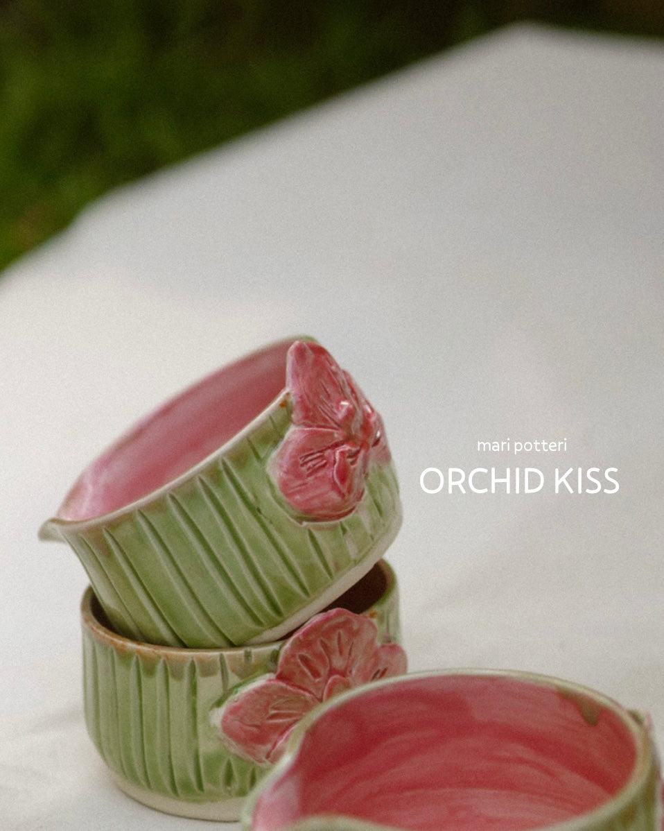 MARI POTTERI ORCHID KISS MATCHARI