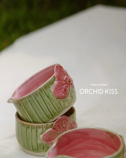 MARI POTTERI ORCHID KISS MATCHARI
