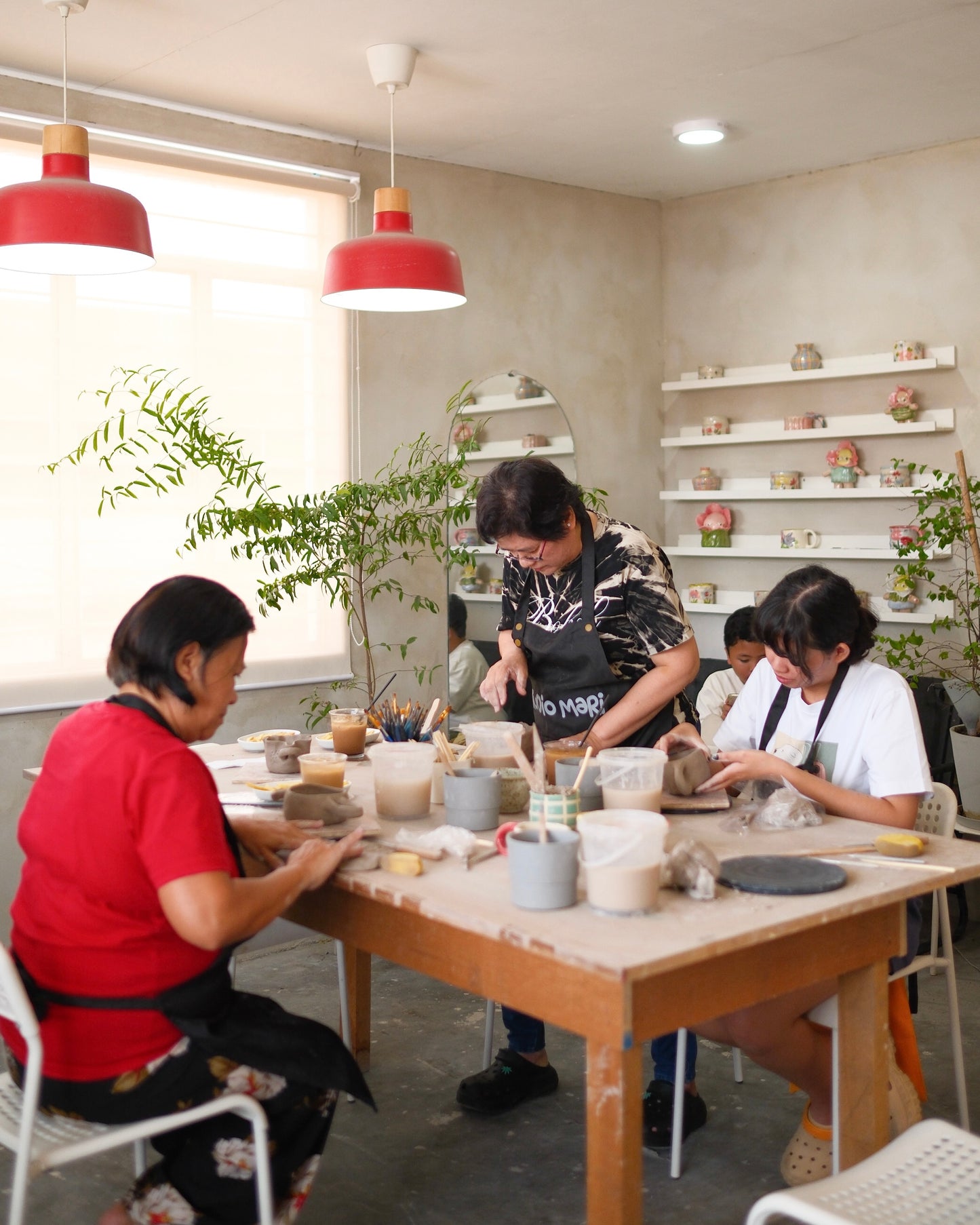 MARI POTTERI CLAY HOUSE - HAND BUILDING MUG MAKING CLASSES