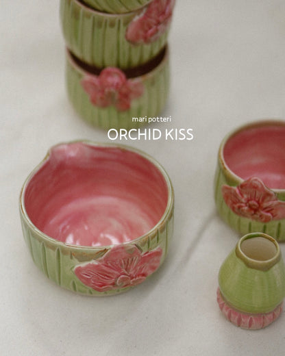 MARI POTTERI ORCHID KISS MATCHARI