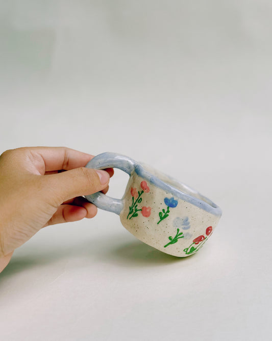 MARI POTTERI BOUQUETS & BOWS MINI MUG
